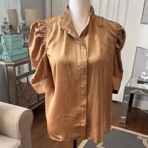 Ann Taylor Gold Top Medium NWT